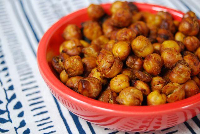 These Sweet and Spicy Roasted Chickpeas make a delicious and healthy snack!