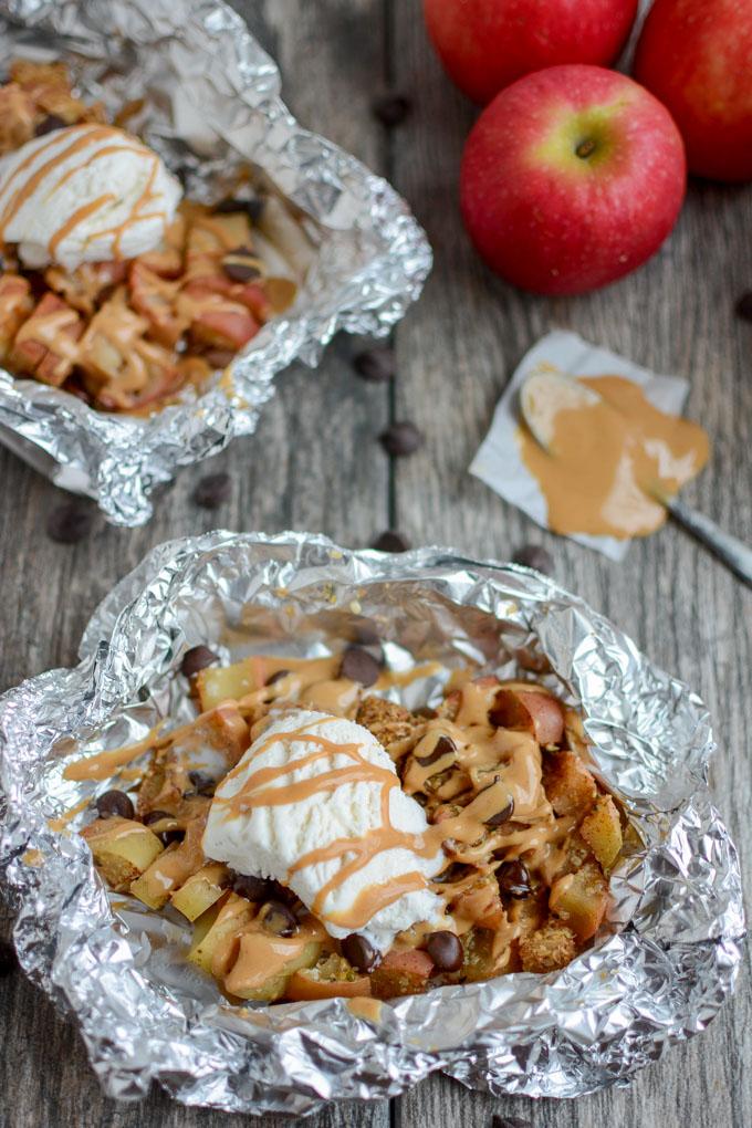 Baked Apple Packets - an easy fall dessert recipe