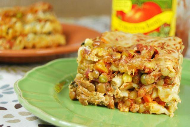 Did you know you can make lasagna in the slow cooker? Try this vegetarian Crockpot Lentil Vegetable Lasagna next time you're craving Italian!