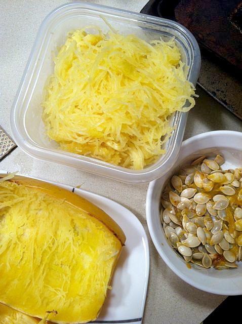 Do you know how to cook spaghetti squash? You can use the microwave, slow cooker or oven! Click to learn how!