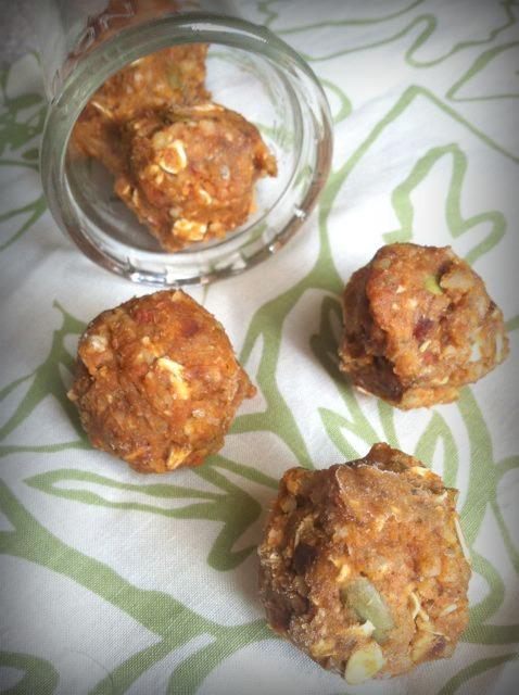 These Pumpkin Pie Balls are packed with healthy fats and fiber, sweetened with dates and make the perfect snack!