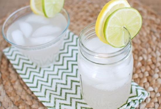 Skip the store-bought soda and make this low-sugar Homemade Gingerale to sip on!