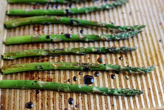 An easy dinner side dish - Balsamic Roasted Asparagus.