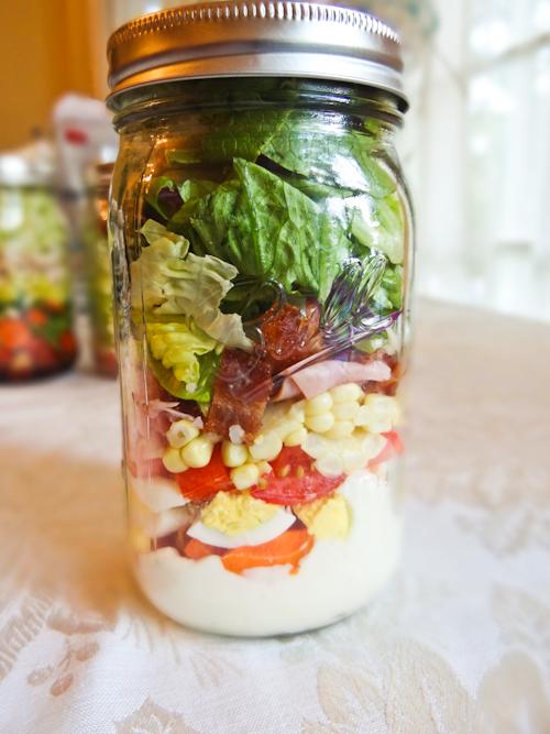 15 Ways To Use Mason Jars In The Kitchen 4 salad in a jar