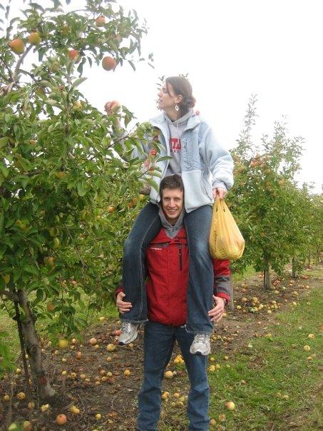 apple picking 2009