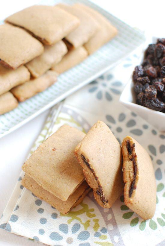 Like Fig Newtons? These homemade Raisin Newtons are made with real ingredients and taste even better than store bought. They make the perfect afternoon snack and your kids will love them.