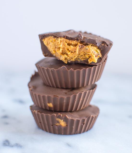 Imagini pentru HEALTHY 4 INGREDIENT PUMPKIN PEANUT BUTTER CUPS (VEGAN, GLUTEN FREE)