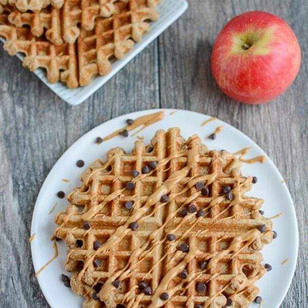 These Apple Cinnamon Blender Waffles are an easy, healthy breakfast option and also make a great afternoon snack!