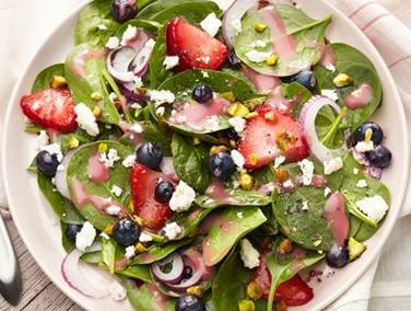 berry spinach salad