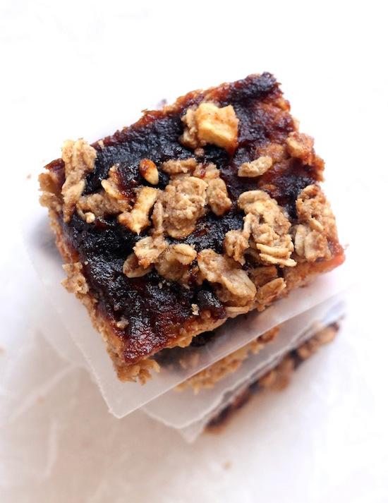 Apple Oatmeal Bars