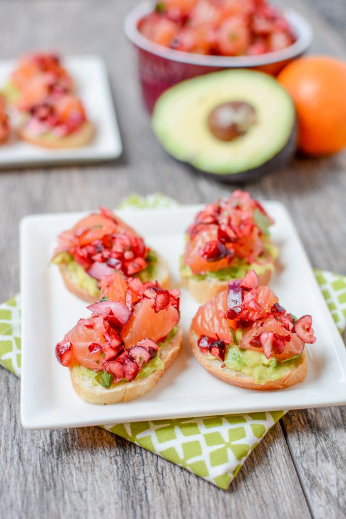 This Cranberry Clementine Salsa, paired with smashed avocado and a sliced baguette makes a simple, festive holiday appetizer!