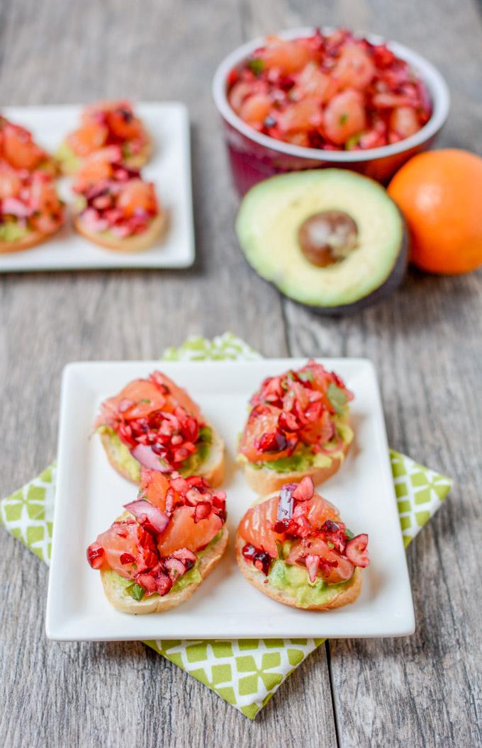 This Cranberry Clementine Salsa, paired with smashed avocado and a sliced baguette makes a simple, festive holiday appetizer!