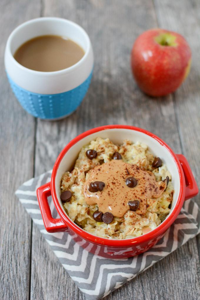 Microwave Egg Oatmeal- An easy way to add some extra protein to your breakfast. Follow this recipe to learn how to cook oatmeal with an egg!