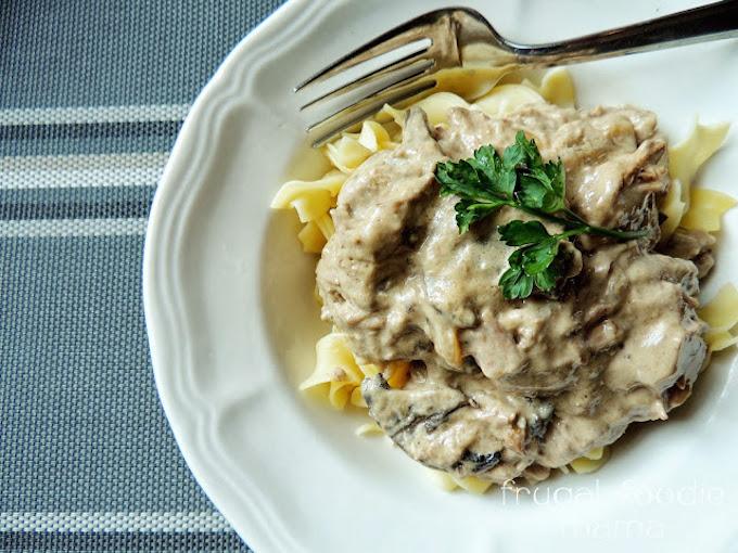 Slow Cooker Beef Stroganoff