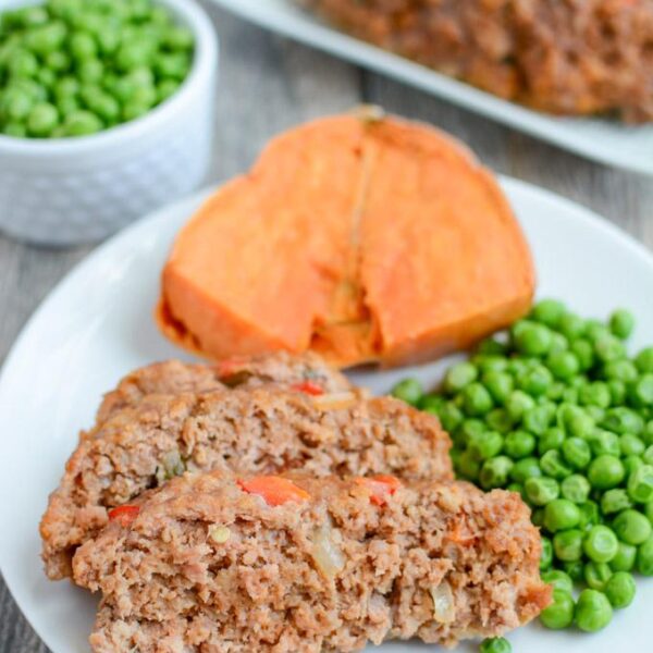 This Cajun Meatloaf recipe is perfect for dinner. It's healthy, full of flavor and easy to make. Plus it freezes well so feel free to double the recipe!