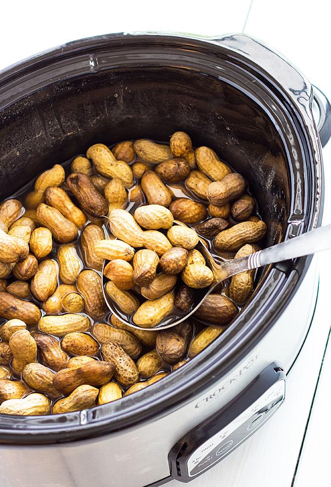 Crockpot Boiled Peanuts