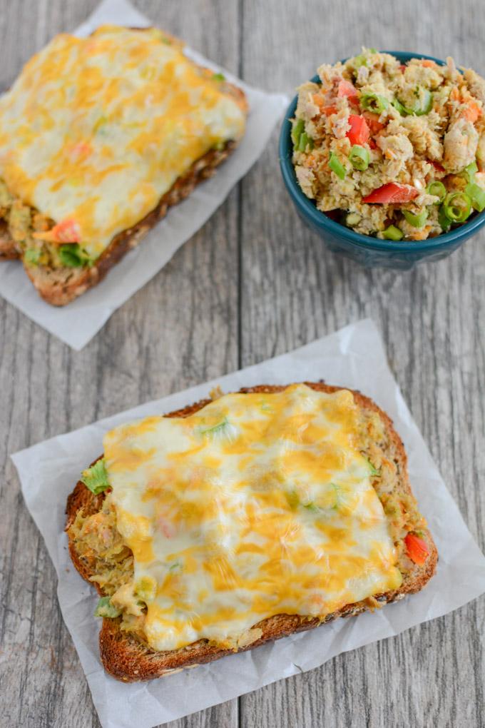 This recipe for Easy Tuna Melts comes together quickly and is great for lunch! Try it to help add more seafood to your diet!