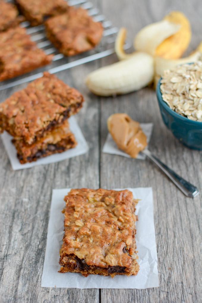 These Easy Banana Oat Bars are gluten-free, dairy-free, kid-friendly and make the perfect snack. Grab the kids and try this recipe today!