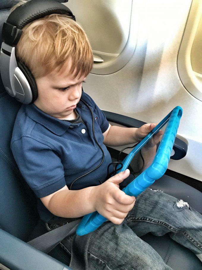 Flying with young kids? Toddlers and babies are a lot of work, but a little planning and preparation before the trip can help make your travel day less stressful.