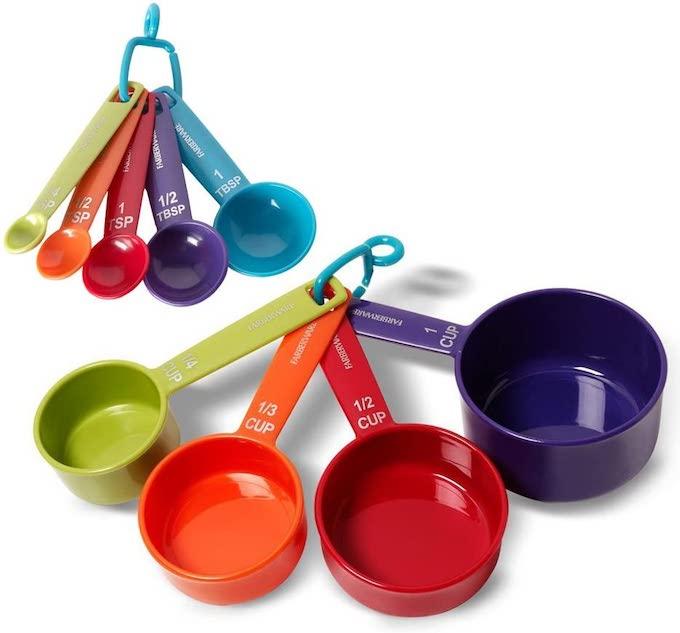 measuring cups