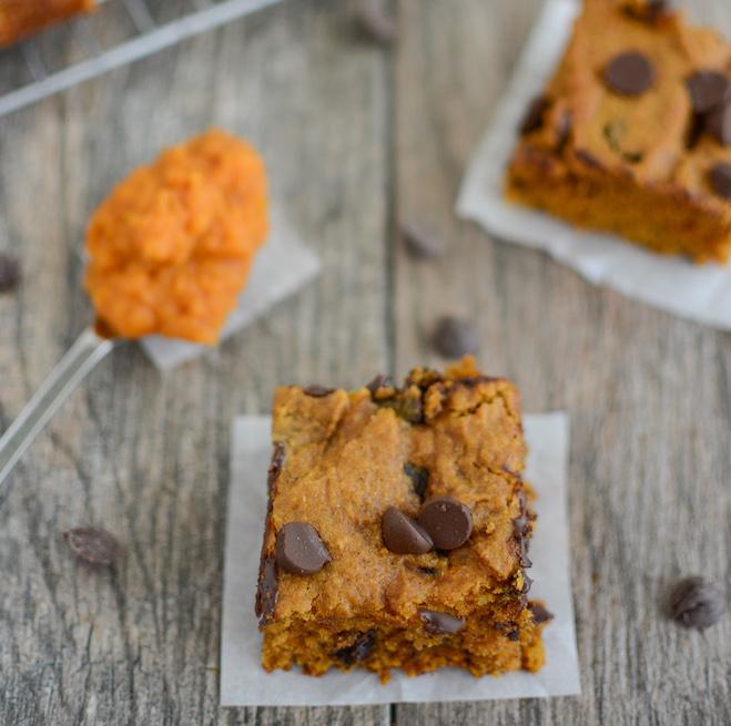 easy pumpkin dessert recipe with canned pumpkin - dairy-free pumpkin bars