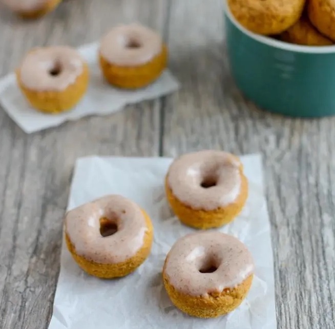 mini baked pumpkin donuts