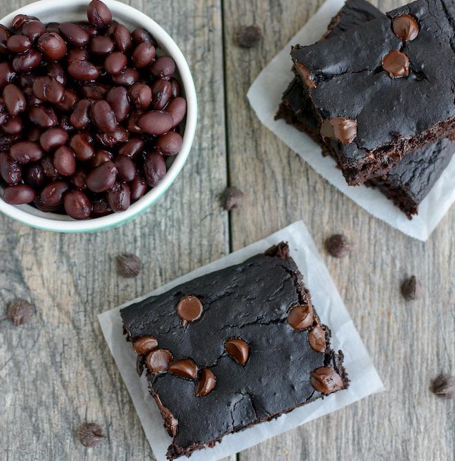 healthy black bean brownies with chocolate chips