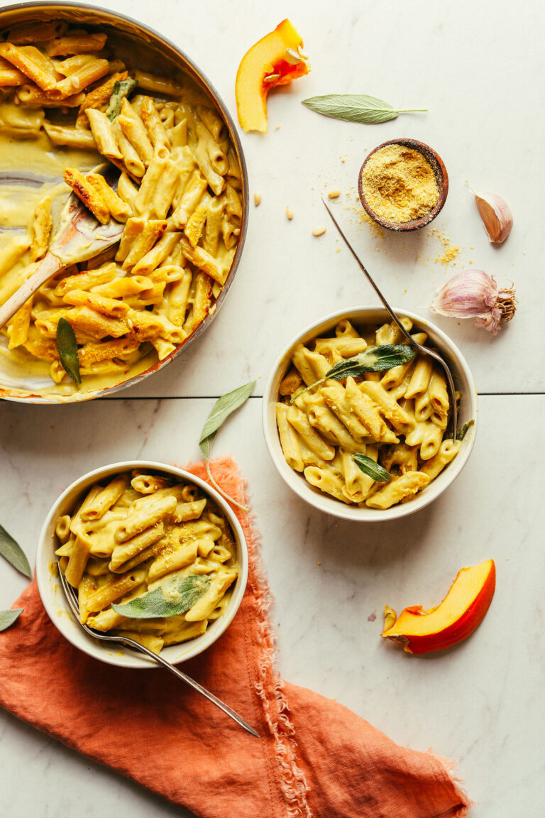 easy canned pumpkin recipes - vegan pumpkin mac and cheese