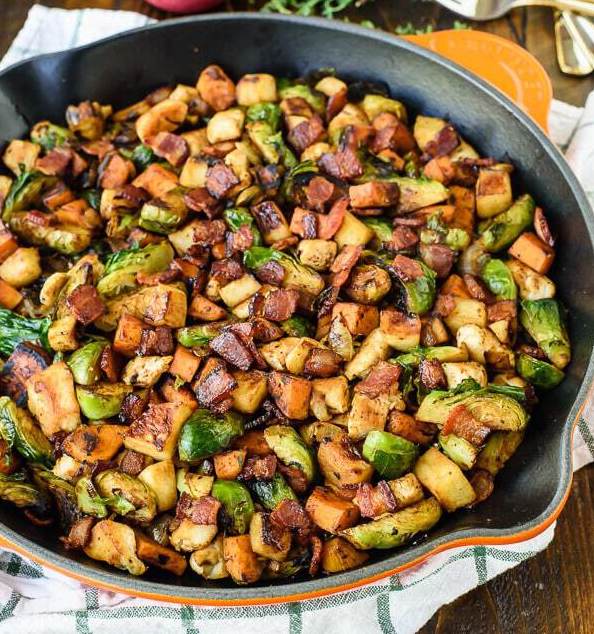 harvest chicken skillet with sweet potato, apple and brussels sprouts
