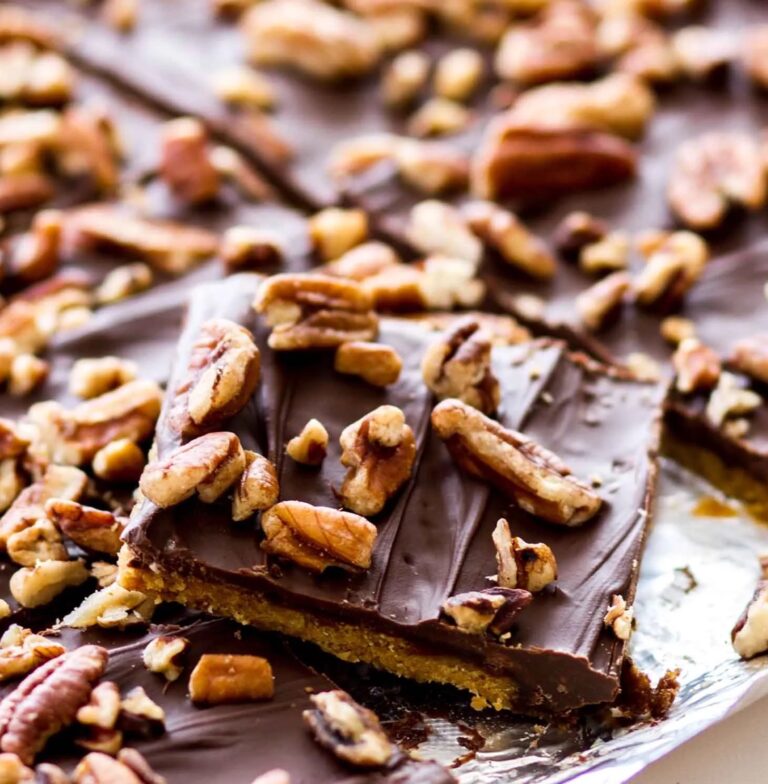 pumpkin spice cracker toffee