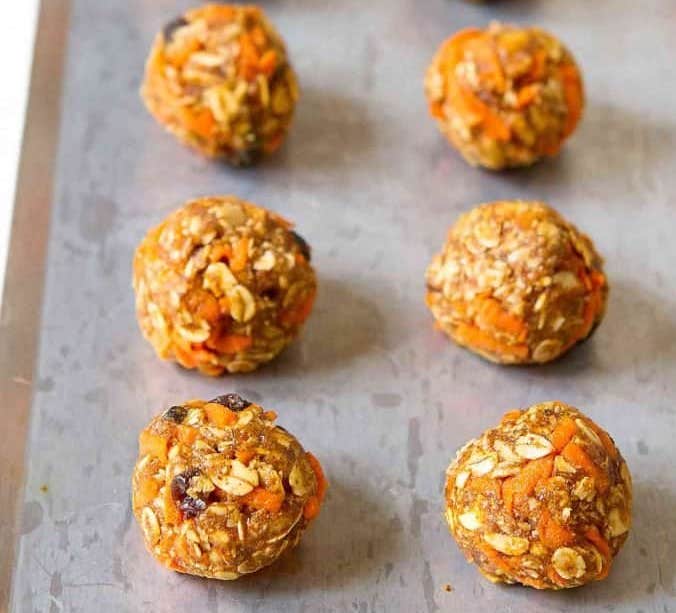 no bake carrot cake energy bites