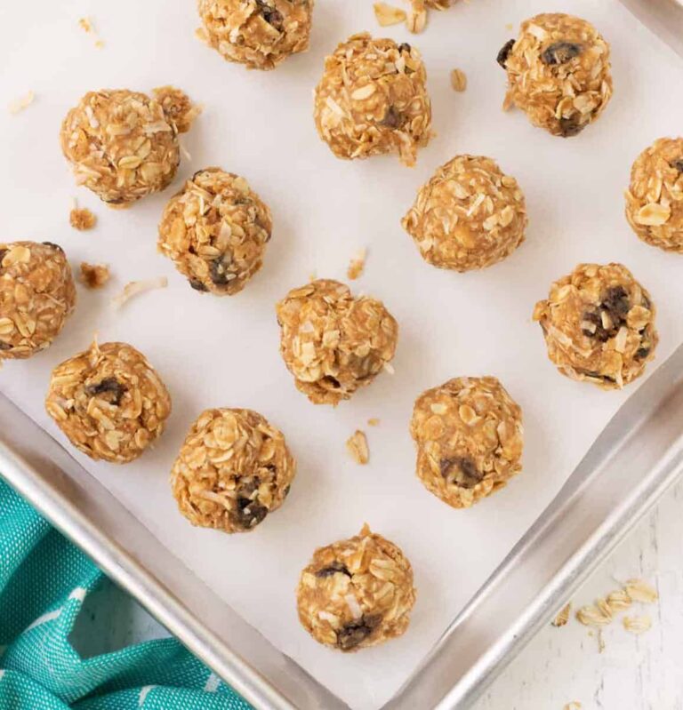 cinnamon raisin peanut butter energy balls