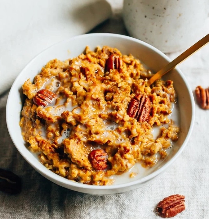 savory pumpkin recipes - slow cooker pumpkin pie oatmeal