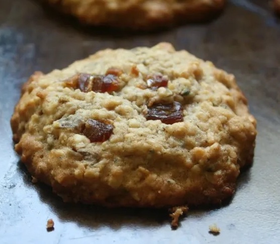hemp seed cookies with dates