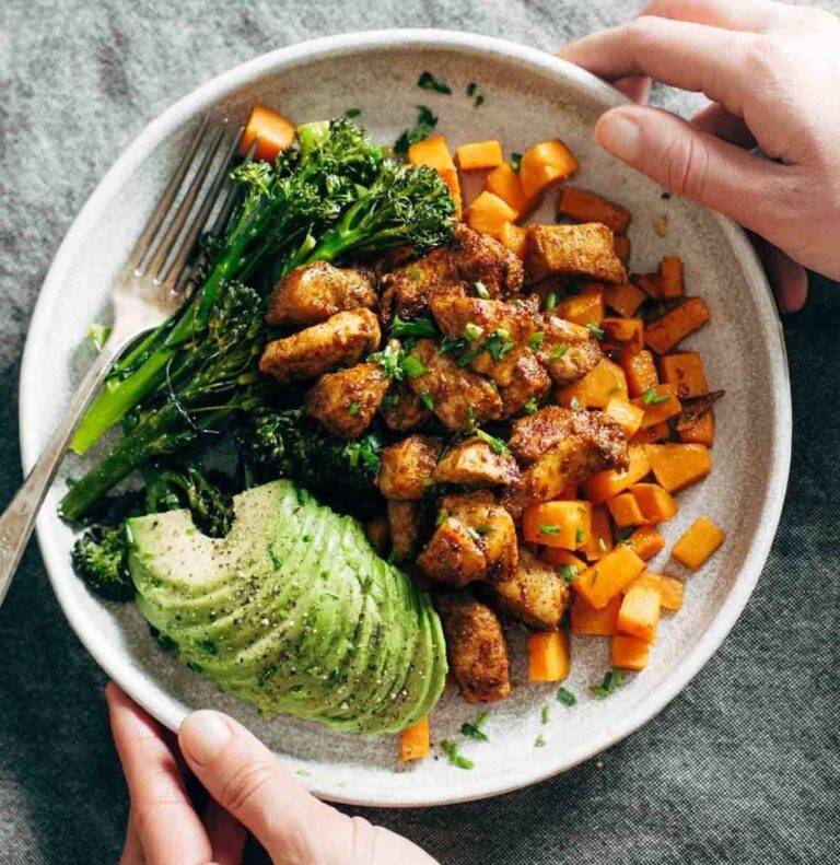 meal prep spicy chicken and sweet potatoes