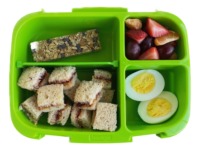 toddler lunch ideas - pbj squares