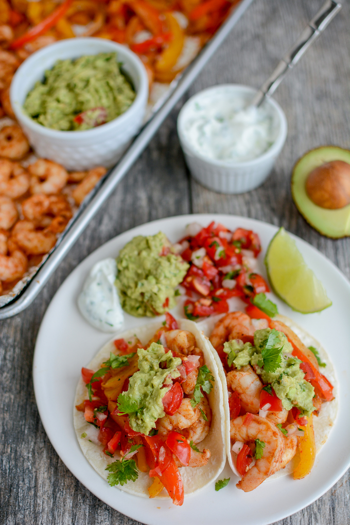 Sheet Pan Shrimp Fajitas | Easy Shrimp Fajitas Tacos