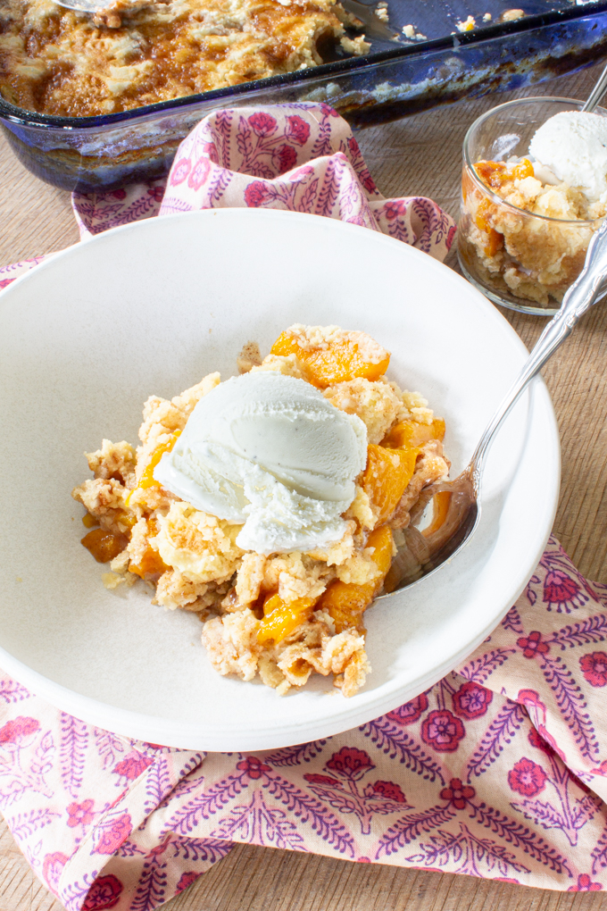 Peach Cobbler Dump Cake 9 3 ingredient peach dump cake recipe